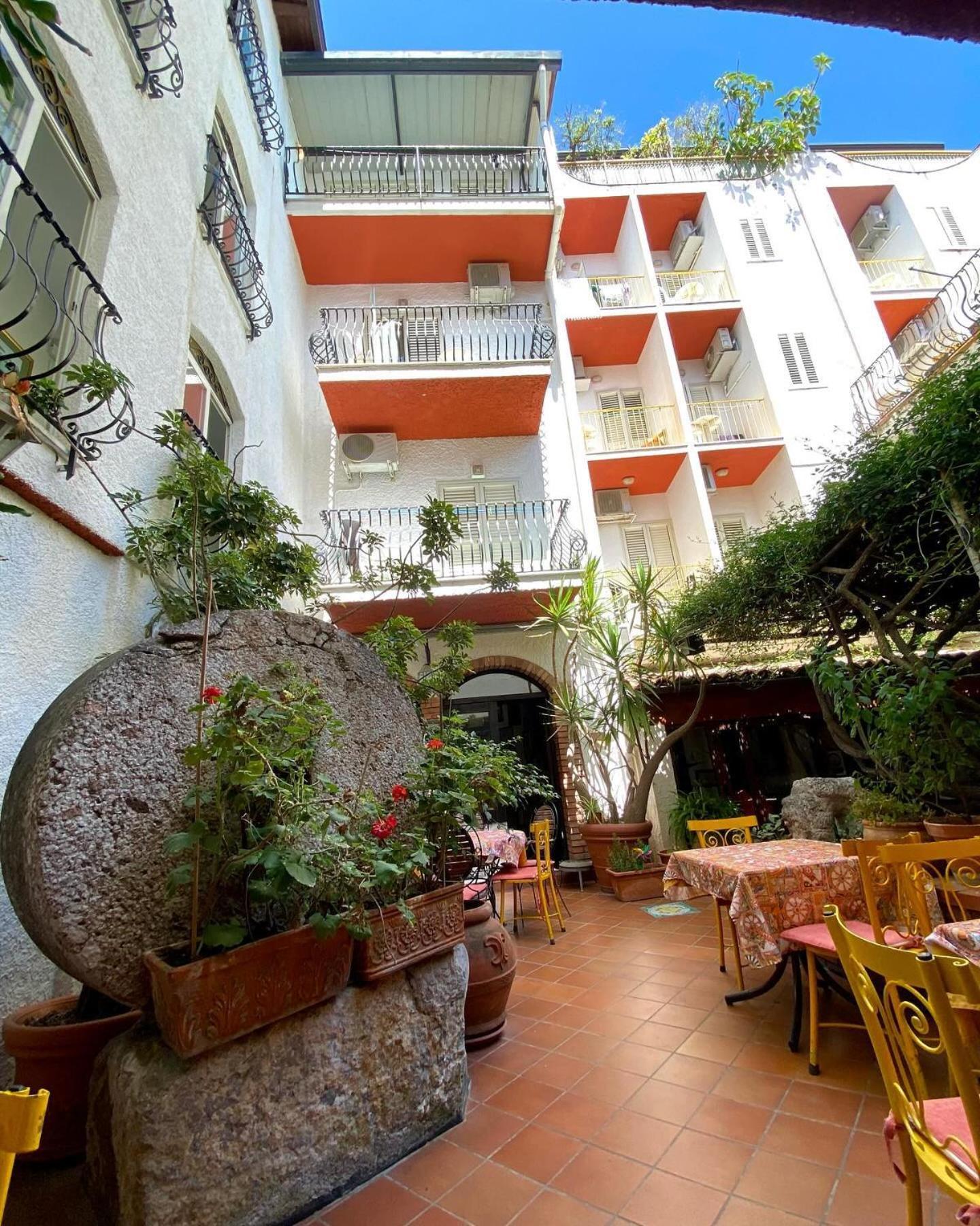 Da Peppe Hotel