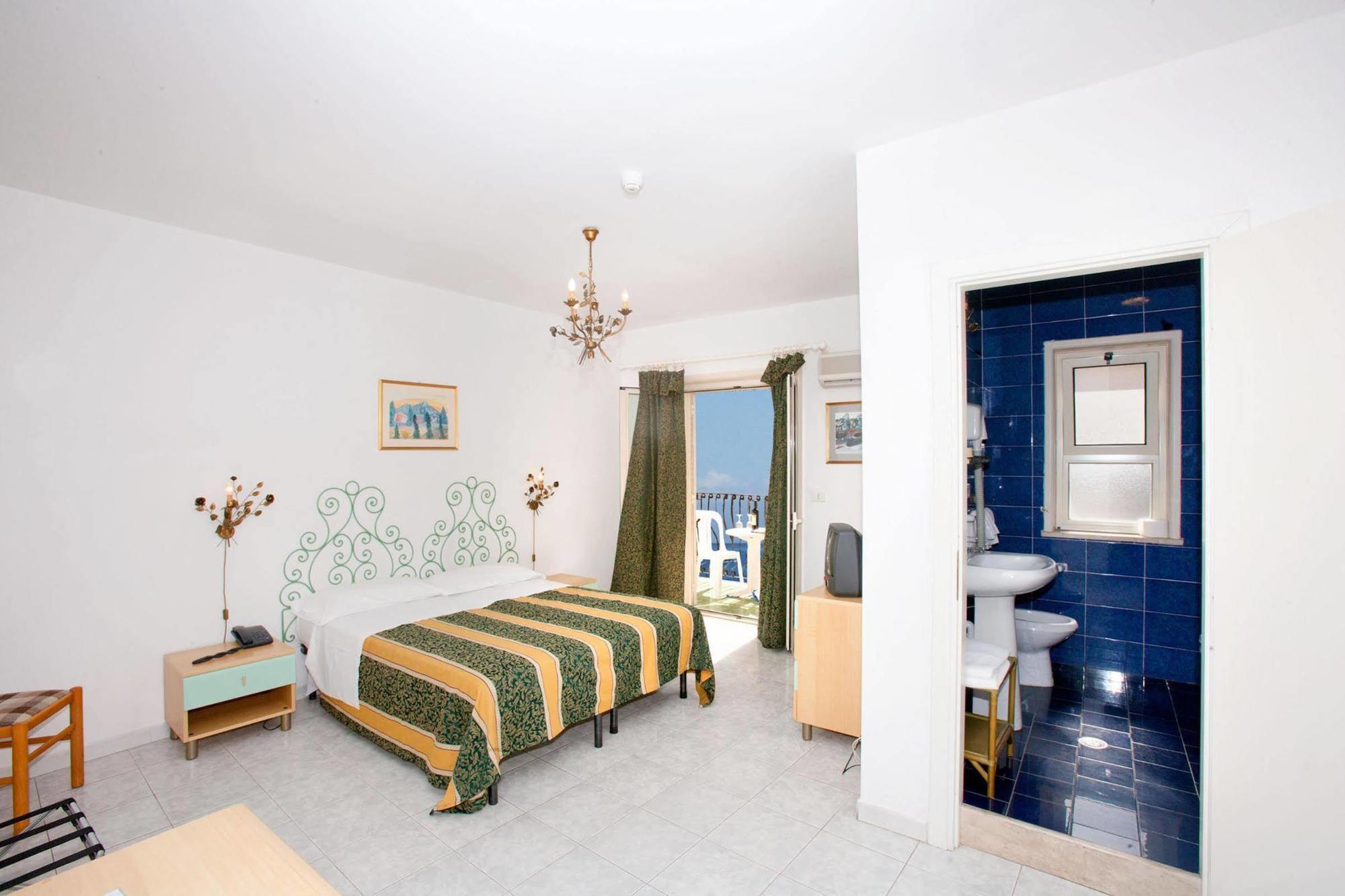 Hotel Da Peppe 3*